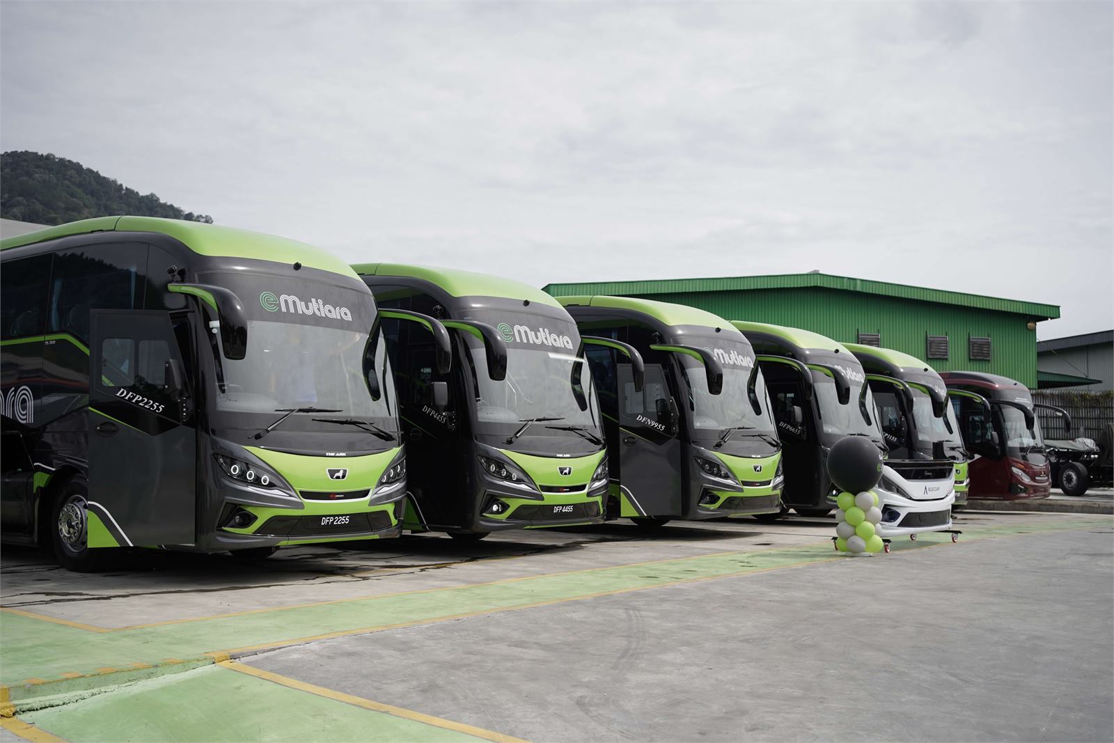 Ekspres Mutiara 9